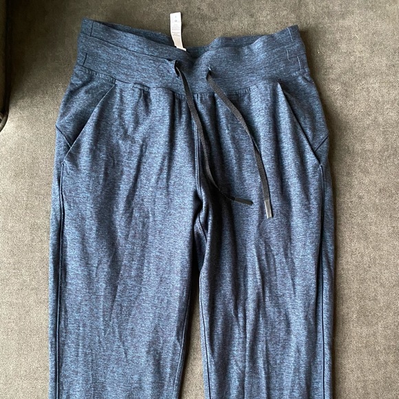 Lululemon Ready to Rulu Jogger - Blue size 4 - Picture 2 of 2